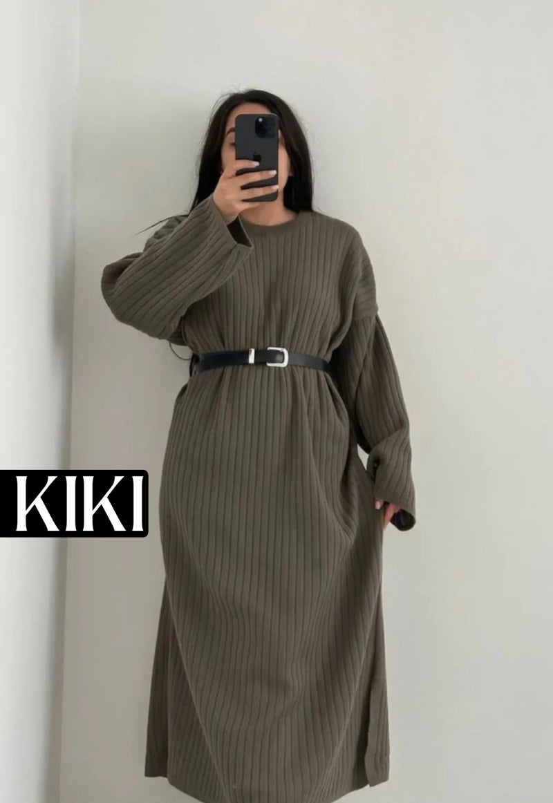 Robe en maille avec ceinture