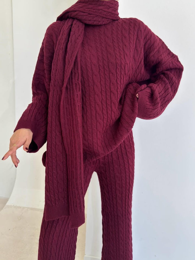 Ensemble trois pièces en maille