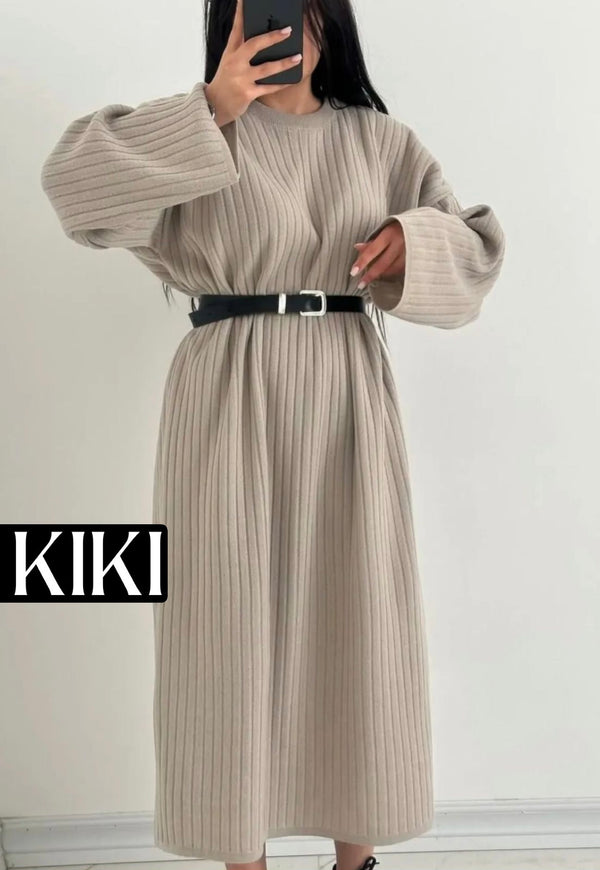 Robe en maille avec ceinture